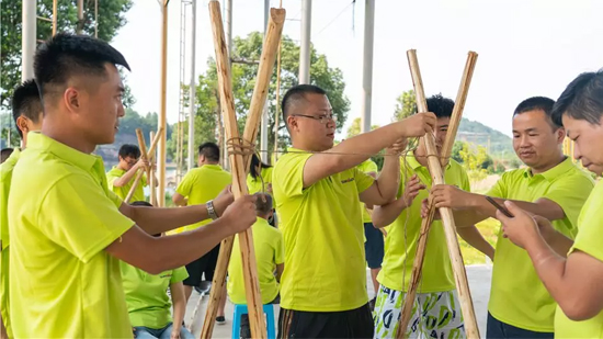 【夯基礎(chǔ) 強(qiáng)執(zhí)行 跨高度】2019山河智能挖掘機(jī)營銷公司拓展訓(xùn)練營順利開展